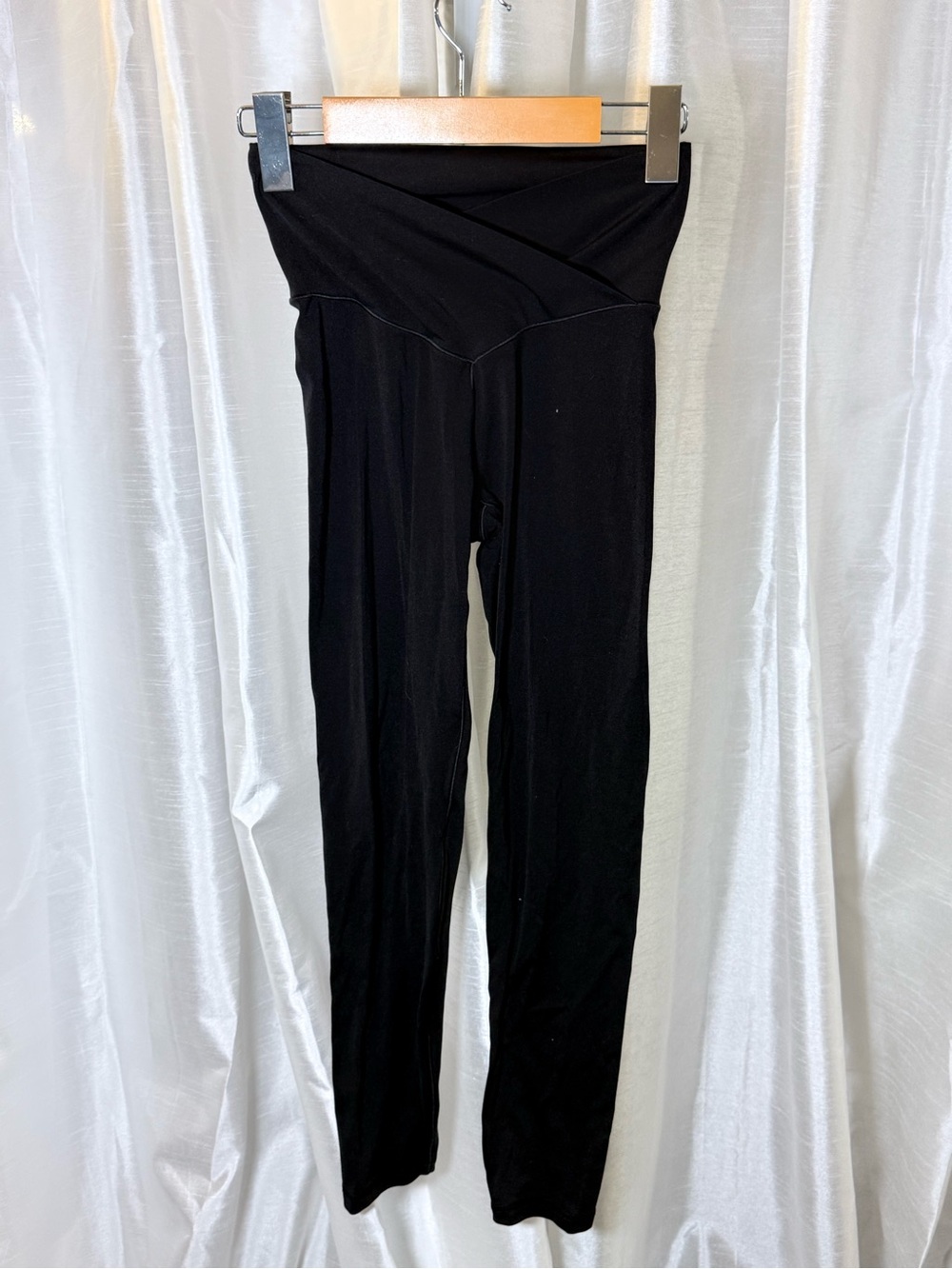 aerie Black High-Rise Crossover Waist Leggings
